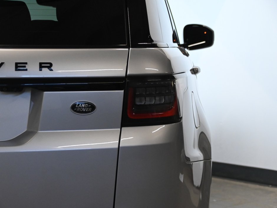2021 Land Rover Range Rover Sport HSE Silver-31