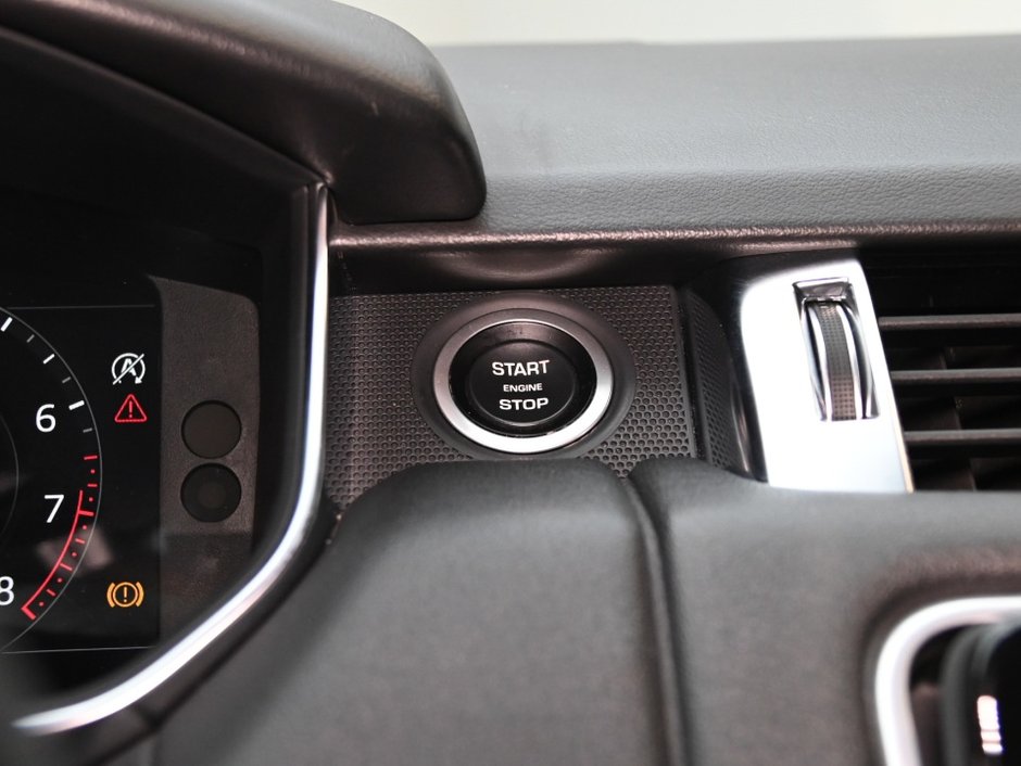 2021 Land Rover Range Rover Sport HSE Silver-26