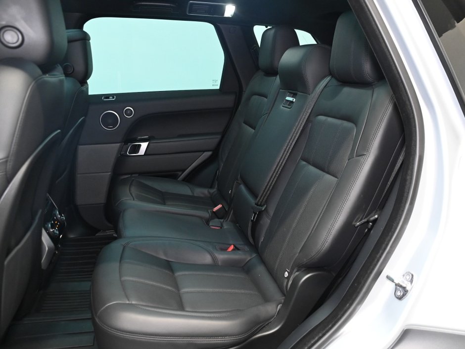 2021 Land Rover Range Rover Sport HSE Silver-3