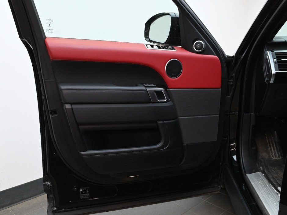 2022 Land Rover Range Rover Sport HST-9