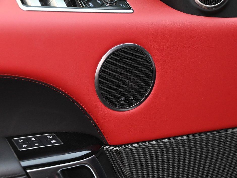2022 Land Rover Range Rover Sport HST-11