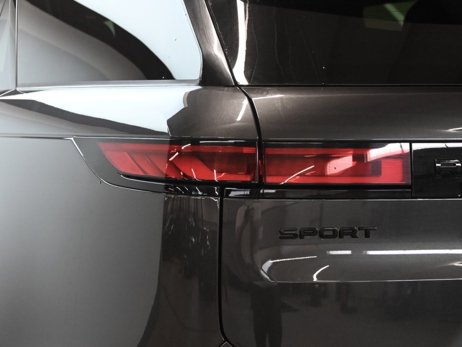 2023 Land Rover Range Rover Sport Dynamic SE-25