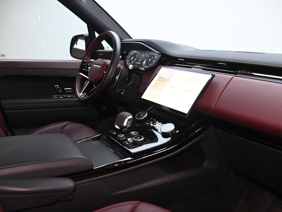 2023 Land Rover Range Rover Sport Dynamic SE-21
