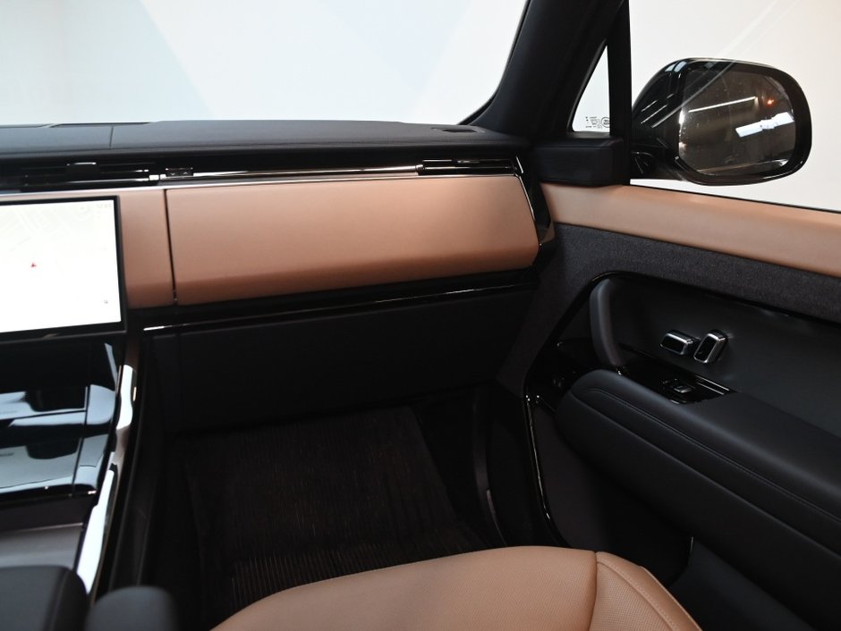2024 Land Rover Range Rover Sport Dynamic HSE-24