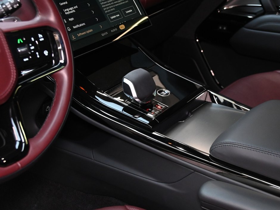 2024 Land Rover Range Rover Sport Dynamic HSE-12