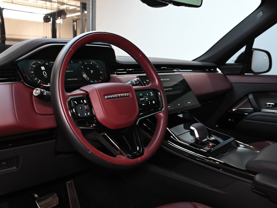 2024 Land Rover Range Rover Sport Dynamic HSE-2