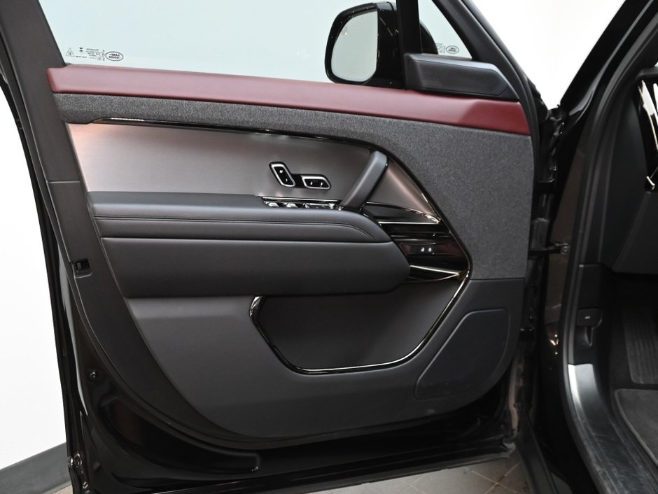 2024 Land Rover Range Rover Sport Dynamic HSE-9