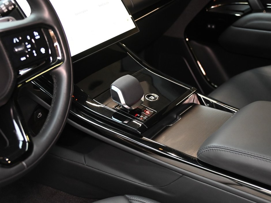 2024 Land Rover Range Rover Sport Dynamic HSE-17