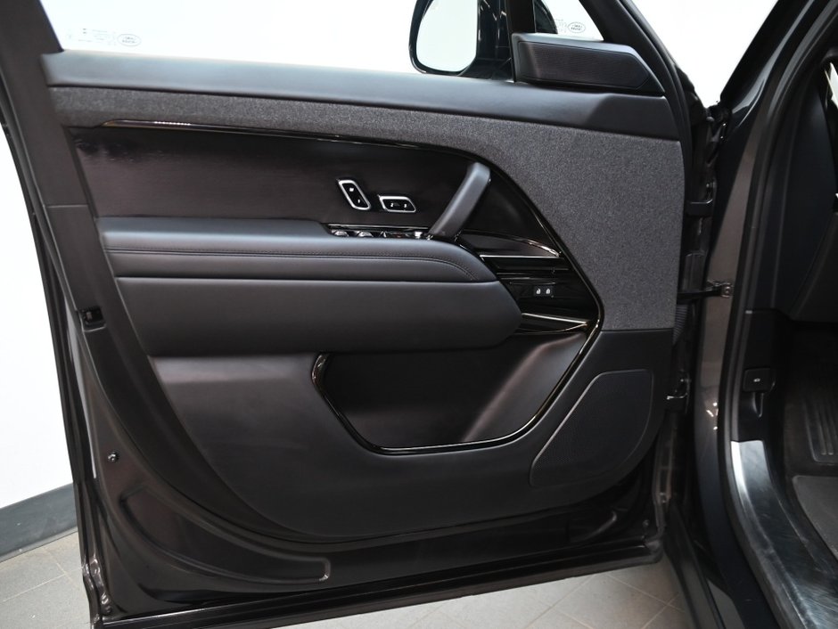 2024 Land Rover Range Rover Sport Dynamic HSE-8