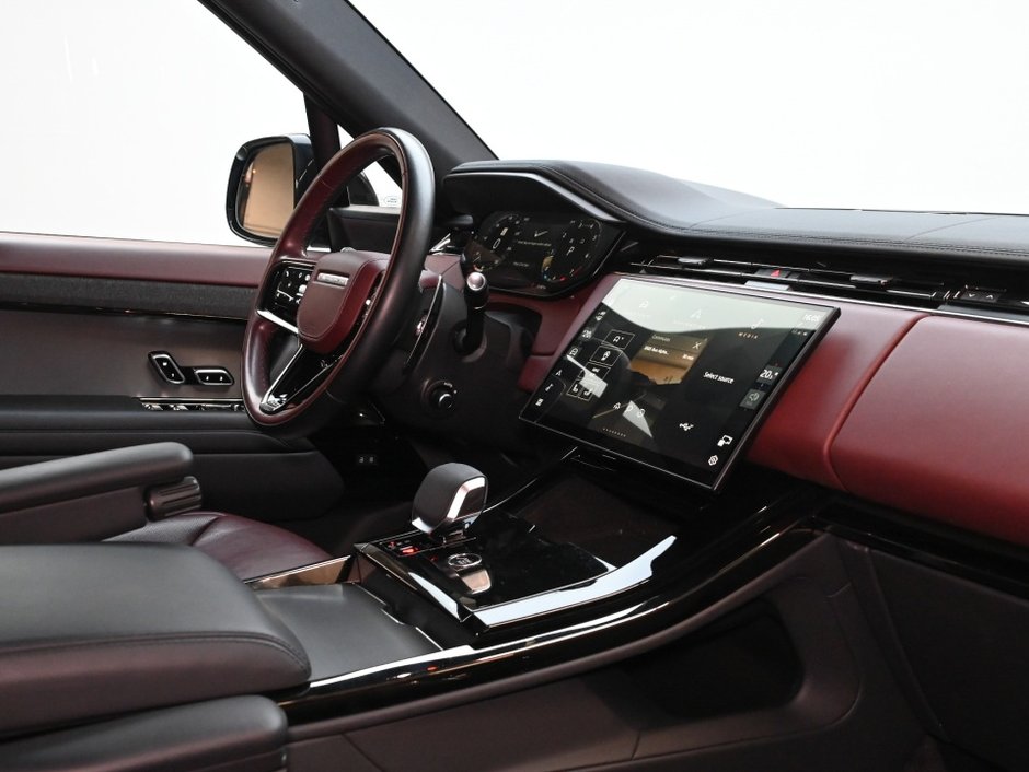 2024 Land Rover Range Rover Sport Dynamic HSE-25