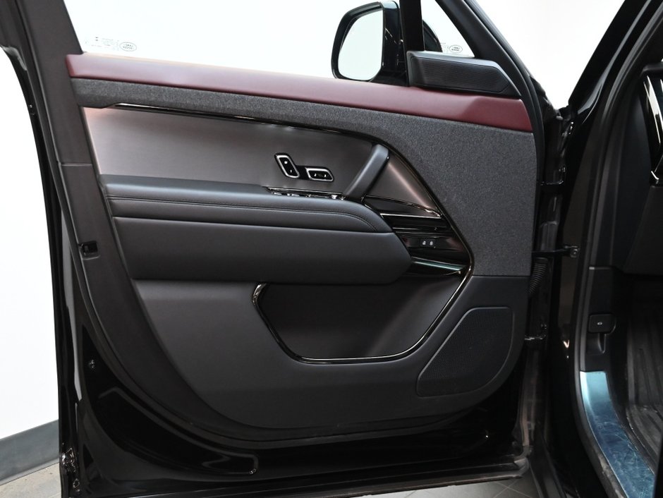 2024 Land Rover Range Rover Sport Dynamic HSE-8