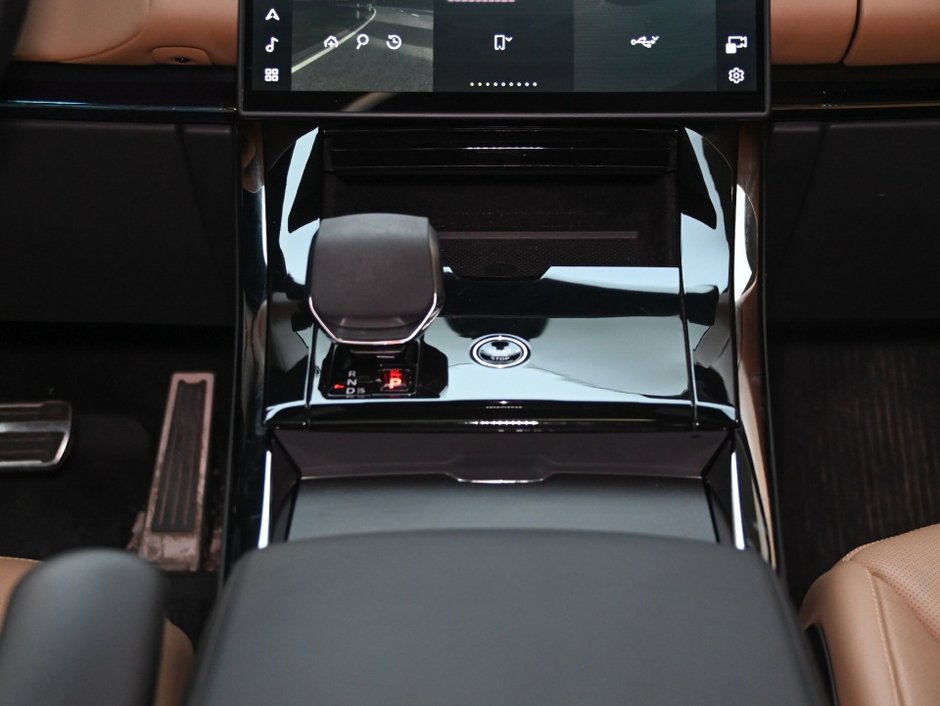 2024 Land Rover Range Rover Sport Dynamic SE-21