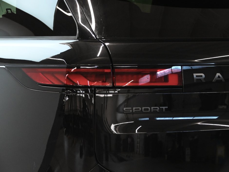 2024 Land Rover Range Rover Sport Dynamic SE-29