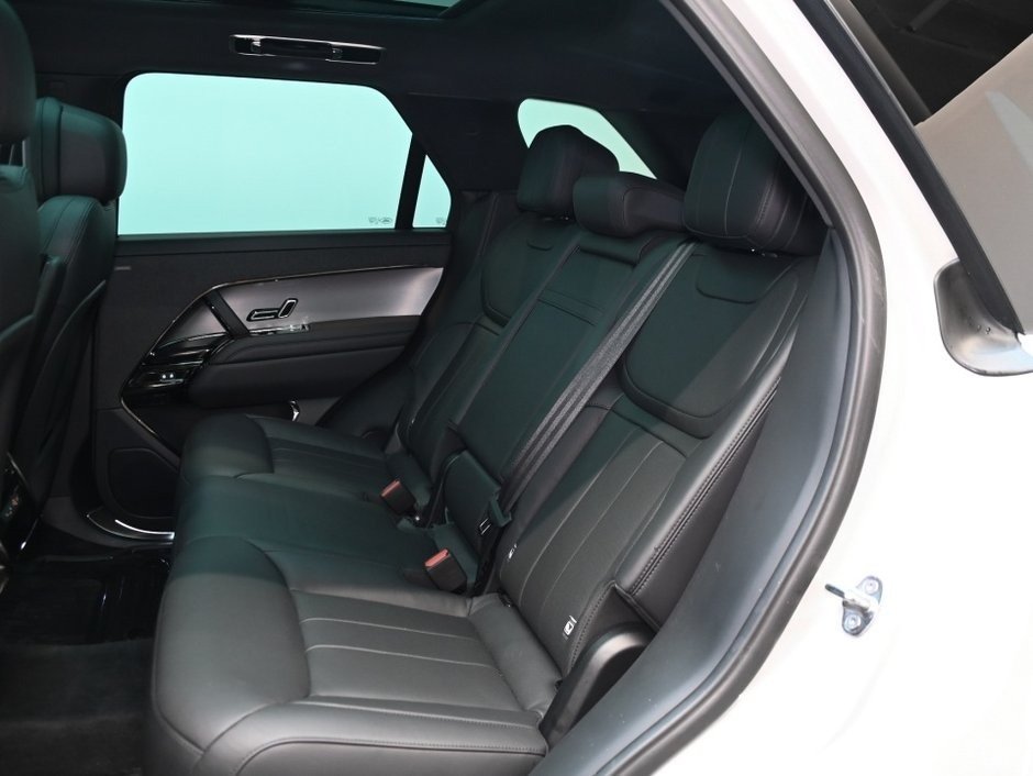 2025 Land Rover Range Rover Sport Dynamic SE-2