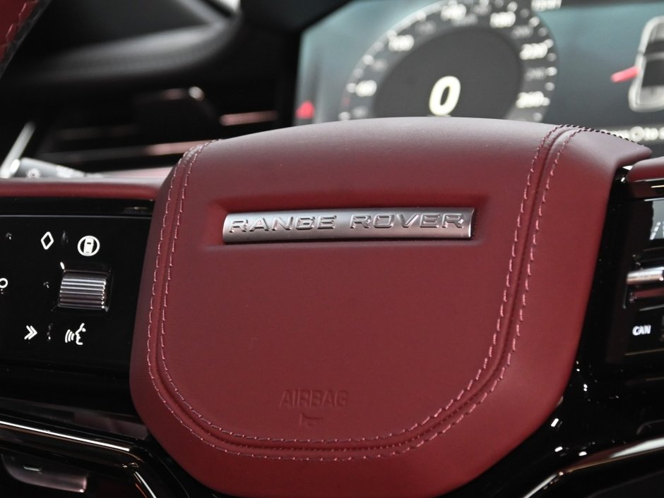 2025 Land Rover Range Rover Sport Dynamic SE-26