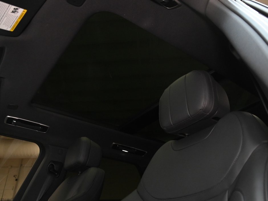 2025 Land Rover Range Rover Sport Dynamic SE-24