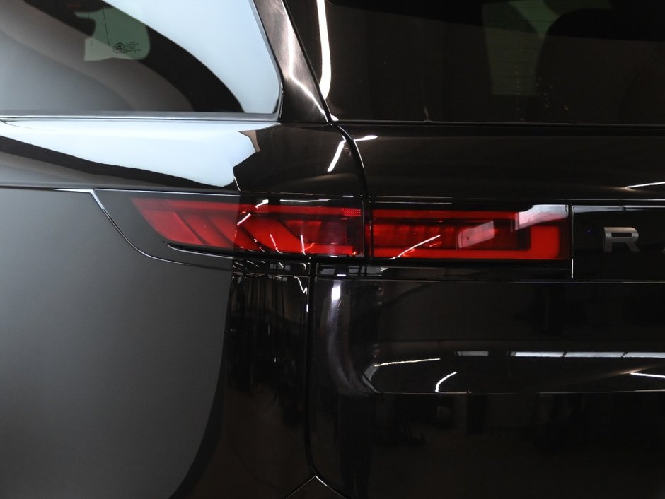 2025 Land Rover Range Rover Sport Dynamic SE-29