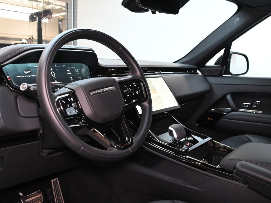 2025 Land Rover Range Rover Sport Dynamic HSE-2