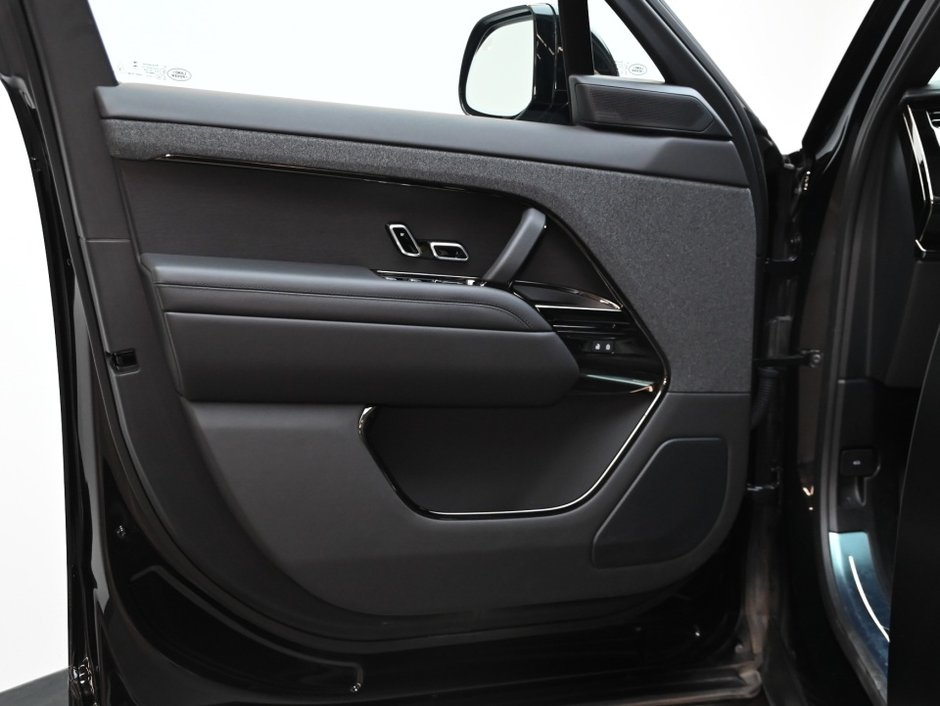 2025 Land Rover Range Rover Sport Dynamic HSE-8