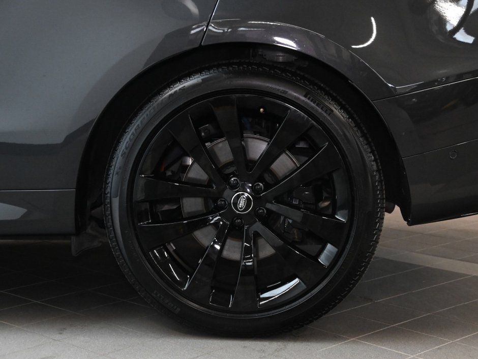 2025 Land Rover Range Rover Sport Dynamic SE-30