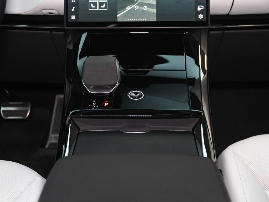 2025 Land Rover Range Rover Sport Dynamic SE-22