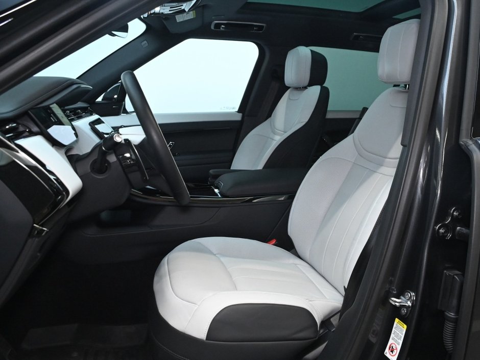2025 Land Rover Range Rover Sport Dynamic SE-10