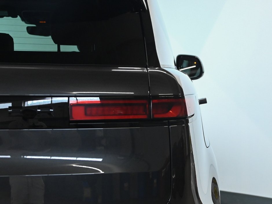 2025 Land Rover Range Rover Sport Dynamic SE-27