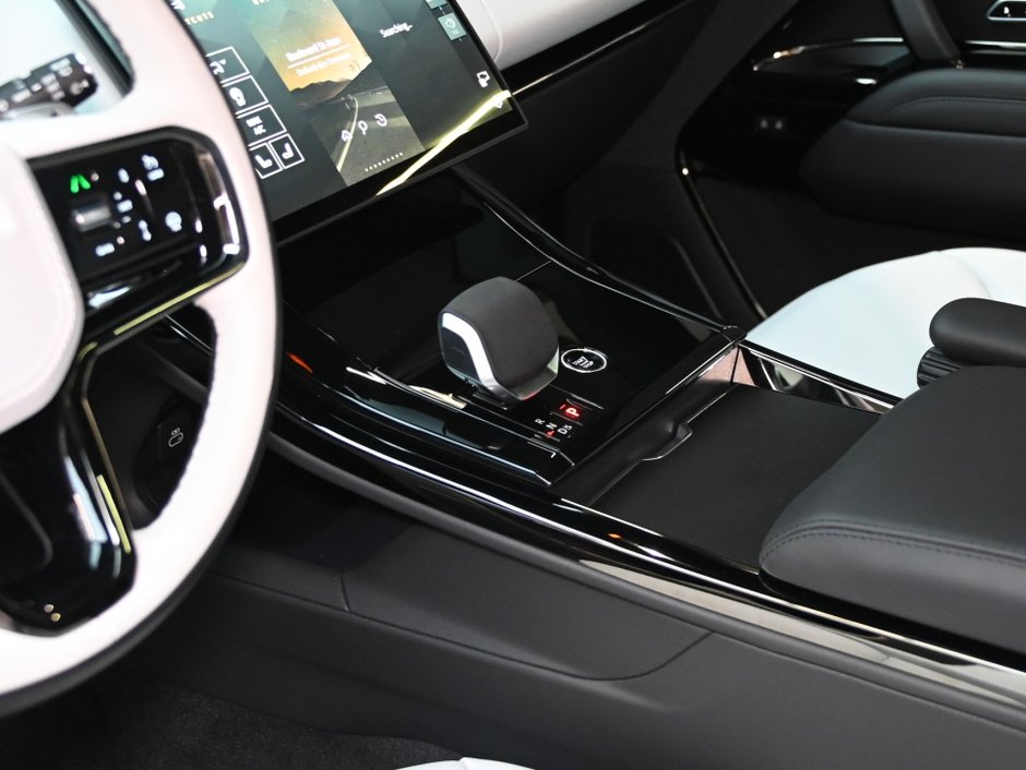 2025 Land Rover Range Rover Sport Dynamic SE-11
