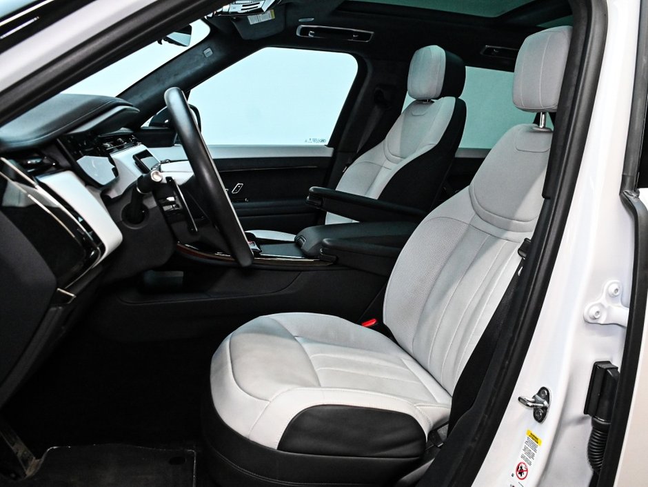 2025 Land Rover Range Rover Sport Dynamic HSE-10