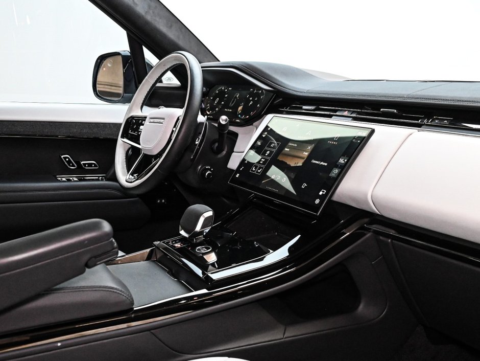 2025 Land Rover Range Rover Sport Dynamic HSE-24