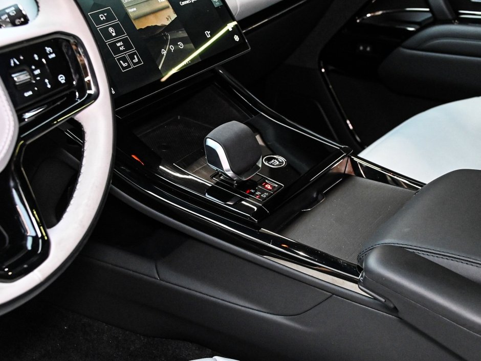 2025 Land Rover Range Rover Sport Dynamic HSE-11
