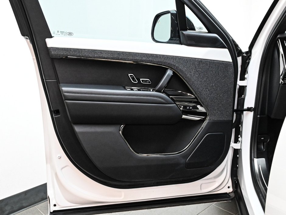 2025 Land Rover Range Rover Sport Dynamic HSE-8