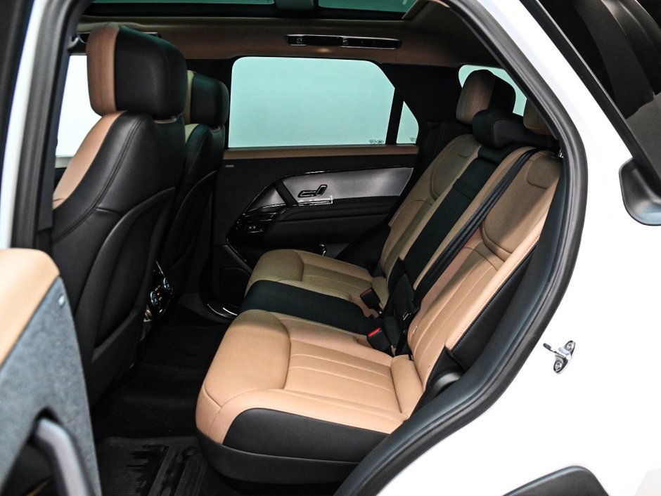 2025 Land Rover Range Rover Sport Dynamic HSE-3
