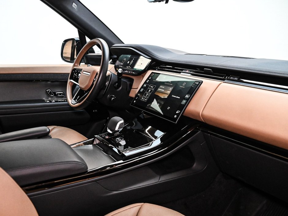 2025 Land Rover Range Rover Sport Dynamic HSE-24