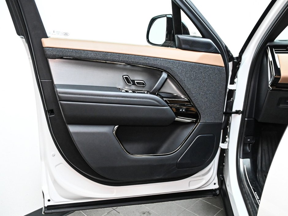 2025 Land Rover Range Rover Sport Dynamic HSE-8