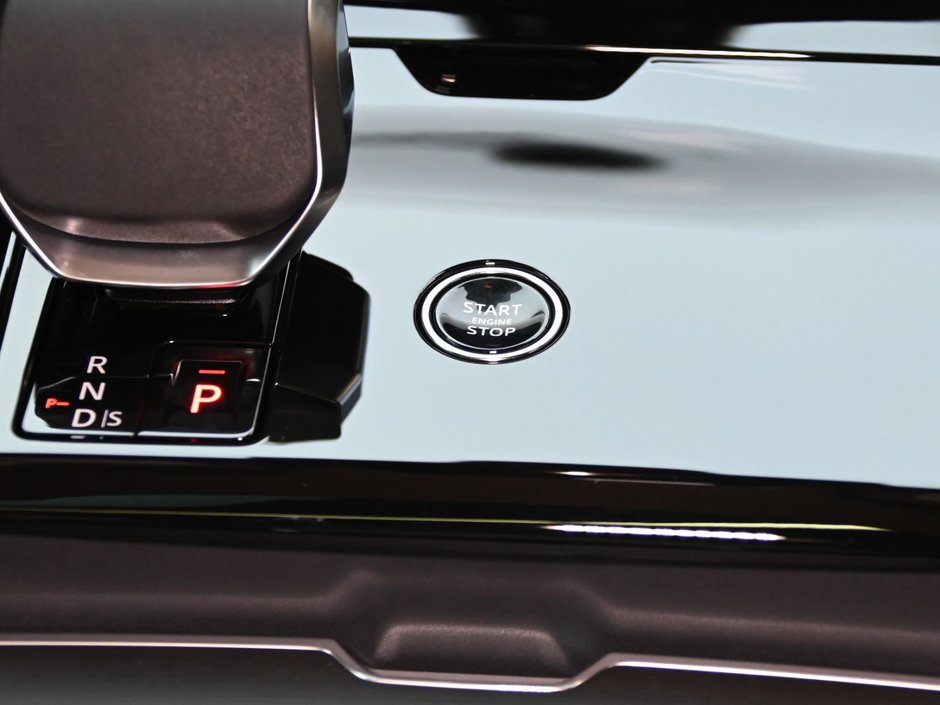 2026 Land Rover Range Rover Sport Dynamic HSE-22