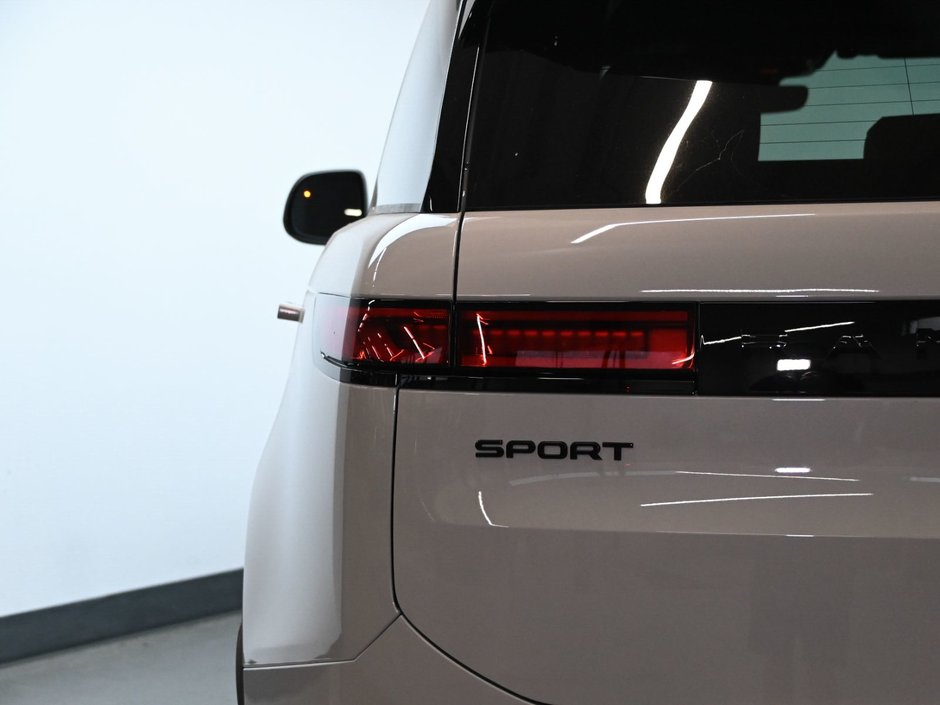 2026 Land Rover Range Rover Sport Dynamic HSE-7
