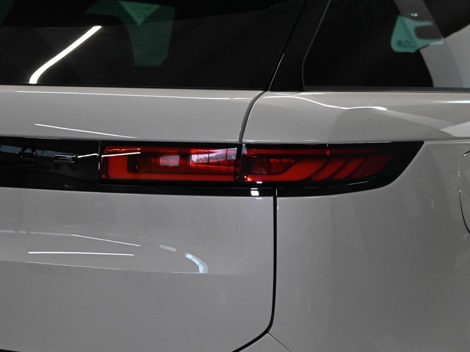 2026 Land Rover Range Rover Sport Dynamic HSE-6