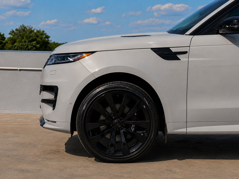 2026 Land Rover Range Rover Sport Dynamic HSE-12