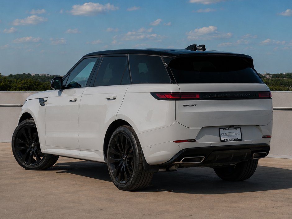 2026 Land Rover Range Rover Sport Dynamic HSE-1