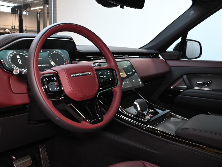 2026 Land Rover Range Rover Sport Dynamic SE-6