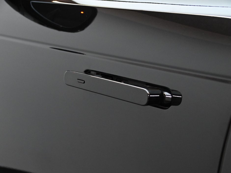 2026 Land Rover Range Rover Sport Dynamic SE-12