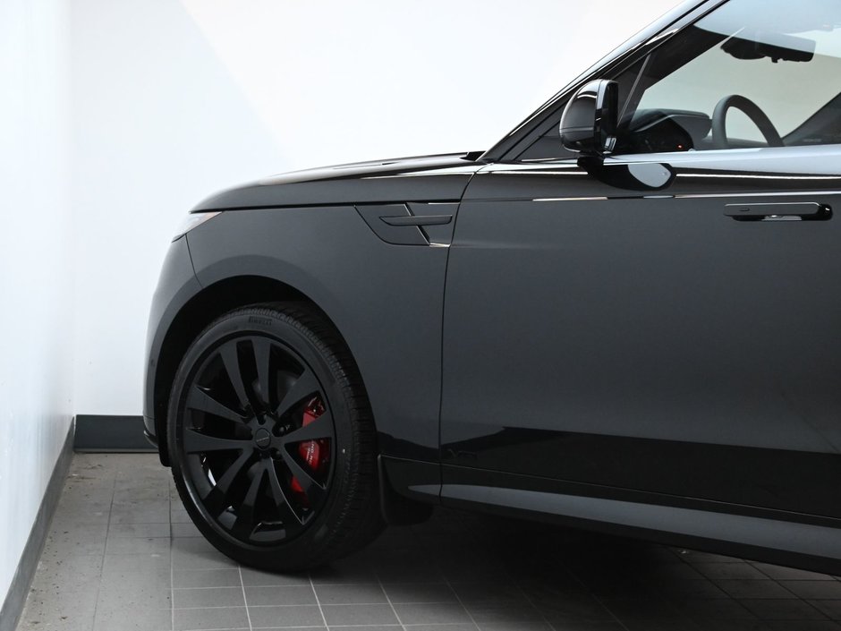 2026 Land Rover Range Rover Sport Dynamic SE-10