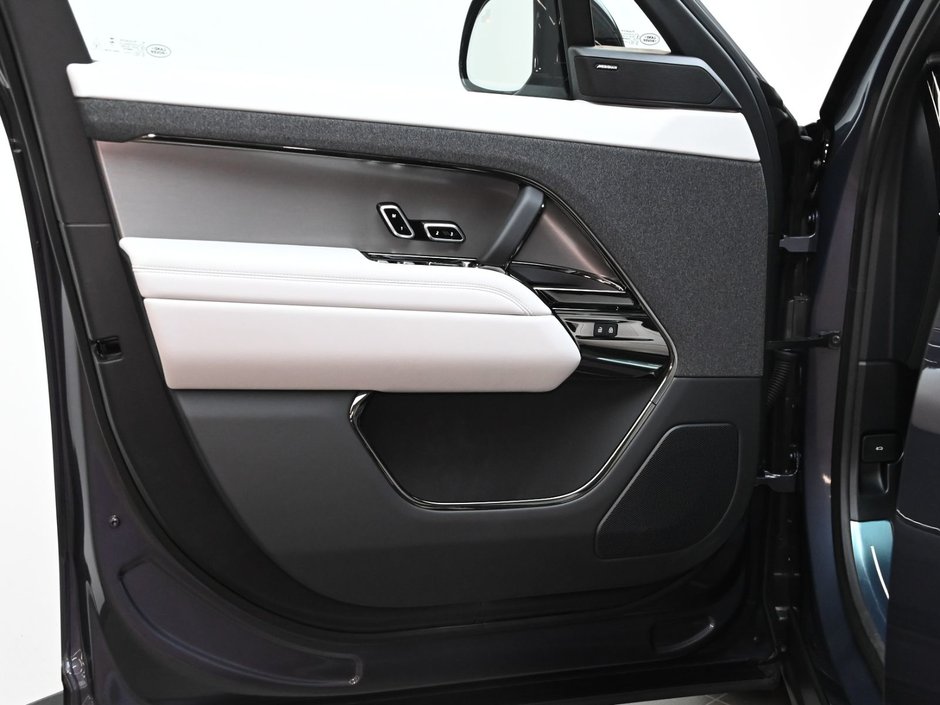 2026 Land Rover Range Rover Sport S-15
