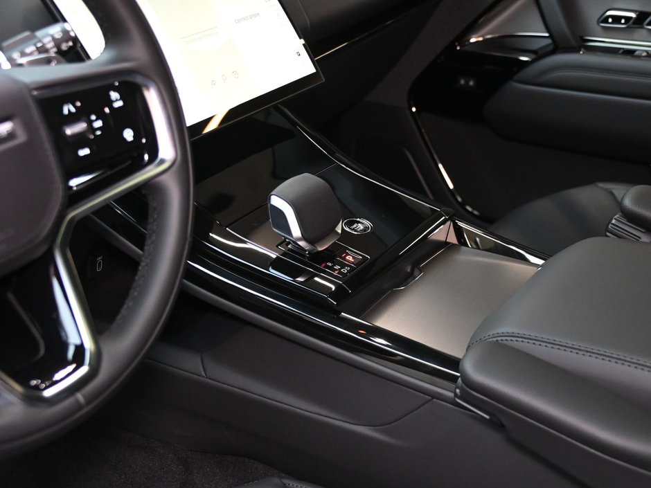 2026 Land Rover Range Rover Sport S-12
