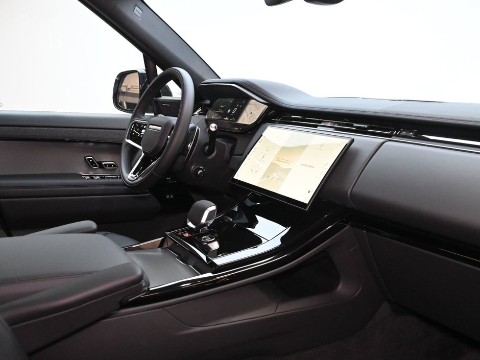 2026 Land Rover Range Rover Sport S-9