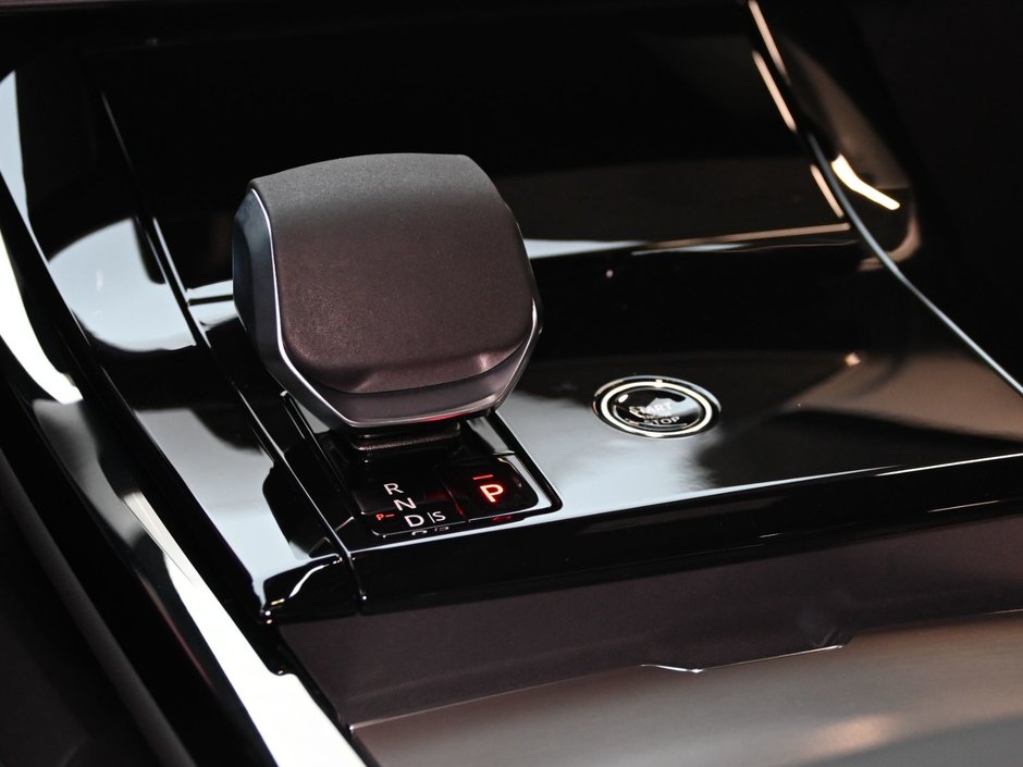 2026 Land Rover Range Rover Sport S-28