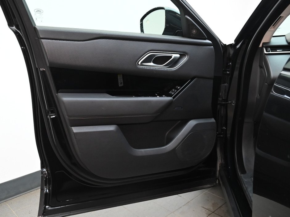2022 Land Rover Range Rover Velar S-8