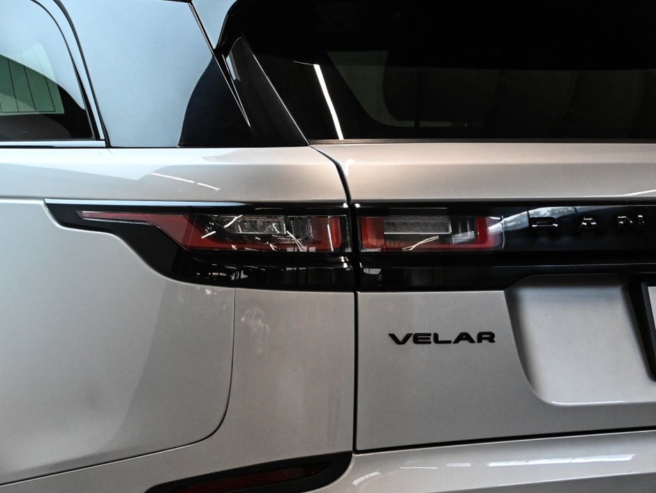2022 Land Rover Range Rover Velar S-28