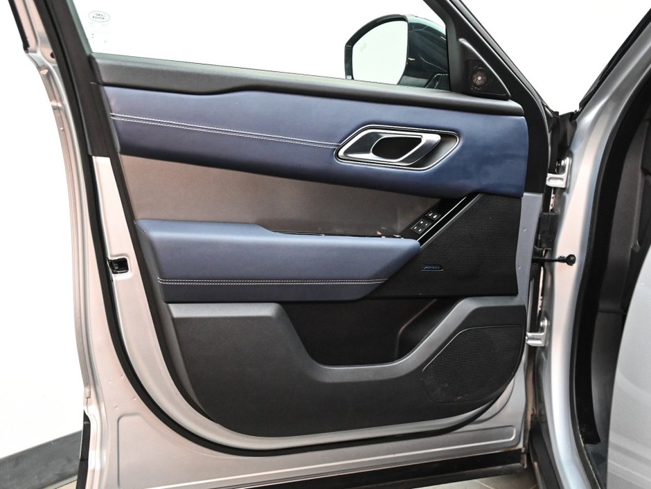 2022 Land Rover Range Rover Velar S-8